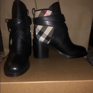 Burberry boots